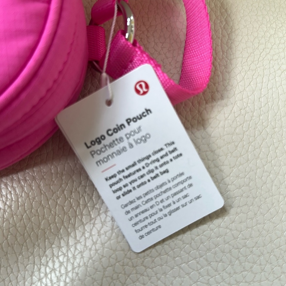 Lululemon Logo Pouch NWT Attach to belt, belt loop, bag, or backpack PINK - Picture 4 of 11